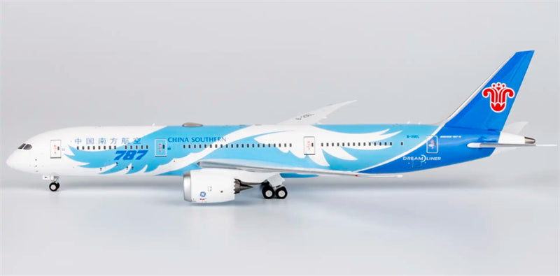NG Models 1:400 China Southern Airlines Boeing 787-9 Dreamliner B-20EL  DIECAST Model