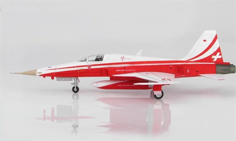 HOBBY MASTER F-5E Tiger II Swiss Patrol soldier Performance Squadron 1:72 Airplane Pre-built Model