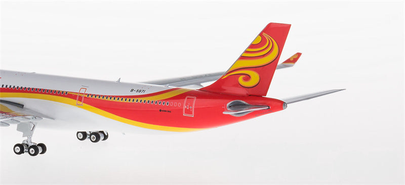 Phoenix Lucky Air Airbus A330-300 B-5971 1:400 Diecast Model view 4