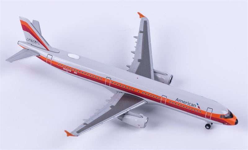 Herpa American Airlines Airbus A321 N582UW 1:500 Diecast Model view 3