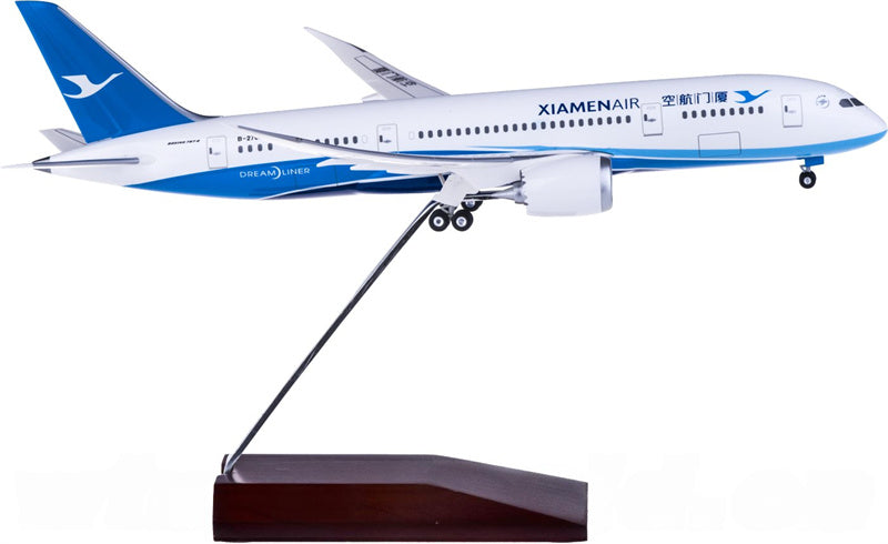 Hogan XiamenAir Boeing 787-8 B-2768 1:200 ABS Model view 1