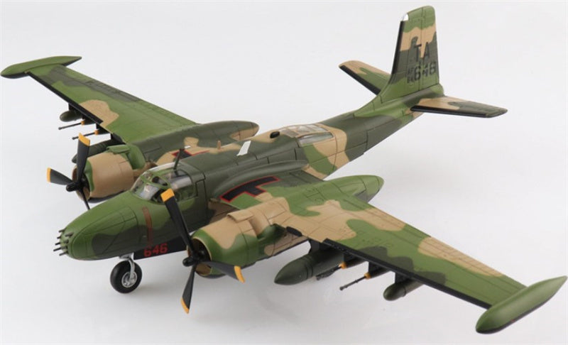 HOBBY MASTER B-26K Counter Invader AF64-646, 609th SOS,59th SOW, Thailand 1969 1/72 Aircraft Pre-built Model