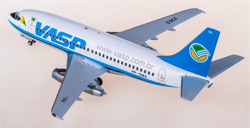 JC Wings 1:200 VASP Boeing 737-200 PP-SMA Diecast Model view 4
