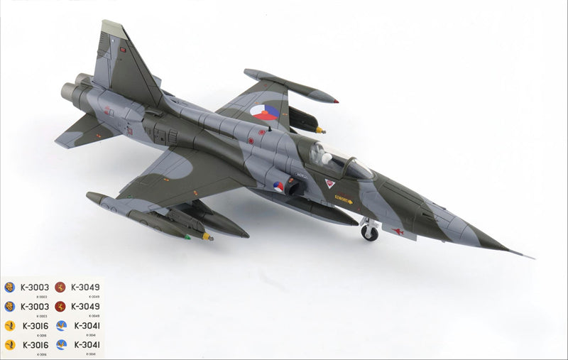 HOBBY MASTER RNLAF NF-5A 1:72 Model 1970s Freedom Fighter w/Decal Sheet