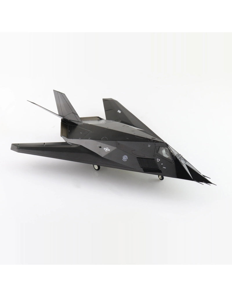 HOBBY MASTER US Air Force F-117A Nighthawk  1:72 Model 2021   88-0841