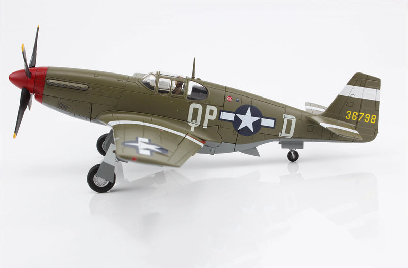 HOBBY MASTER P-51B Mustang Steve Pisanos 36798 4th FG 334th FS May 1944 with pilot's signature metal plate Limited Edition 1/48 Aircraft Pre-built Model