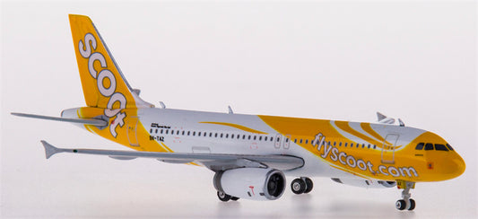 Phoenix Scoot for Airbus A320 9V-TAZ 1:400 Aircraft Pre-built  Airliner Model Display