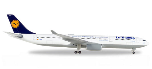 Herpa Lufthansa Airbus A330-300 D-AIKB 1:500 Diecast Model view 1