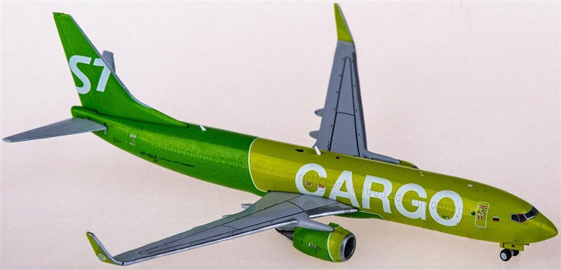 Geminijets S7 Airlines Boeing 737-800BCF VP-BEN 1:400 Diecast Model view 1