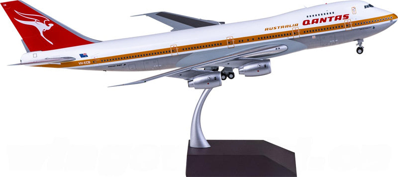 Geminijets Qantas Boeing 747-200B VH-ECB 1:200 Diecast Model view 1