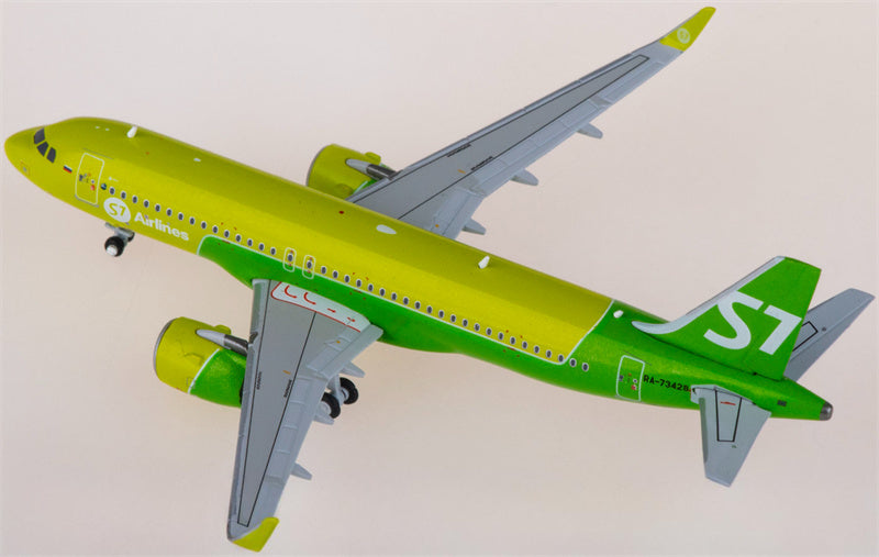 Geminijets S7 Airlines Airbus A320neo RA-73428 1:400 Diecast Model view 2