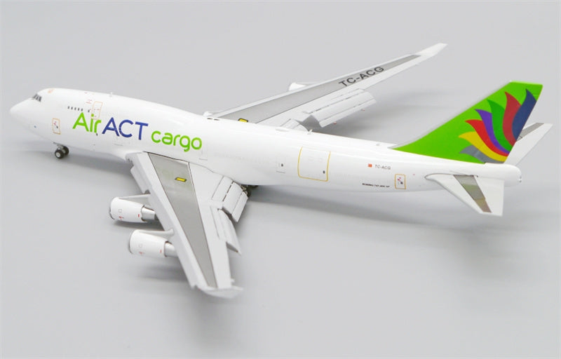 JC Wings Air ACT Cargo Boeing 747-400 TC-ACG Flaps Down 1:400 Diecast Model view 2