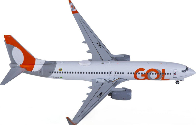 JC Wings GOL Boeing 737-800 PR-GUQ 1:400 Diecast Model view 1