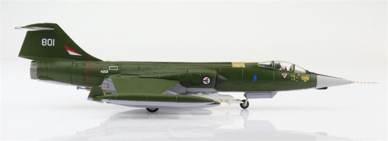 HOBBY MASTER CF-104 Starfighter 104801, 334 Squadron, Norwegian Air Force, 1982 1/72 Aircraft Pre-built Model