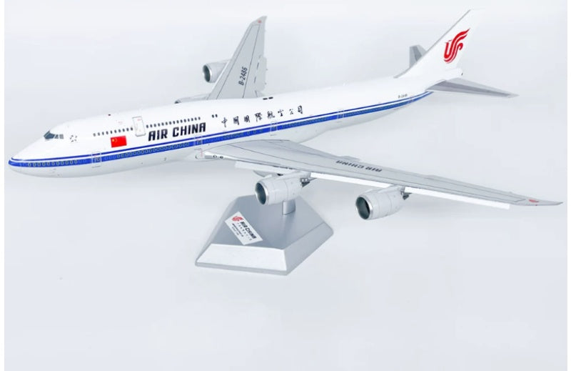 SQ Wings 1:200 Air China B747-8I B-2486 Flaps down DIECAST Model