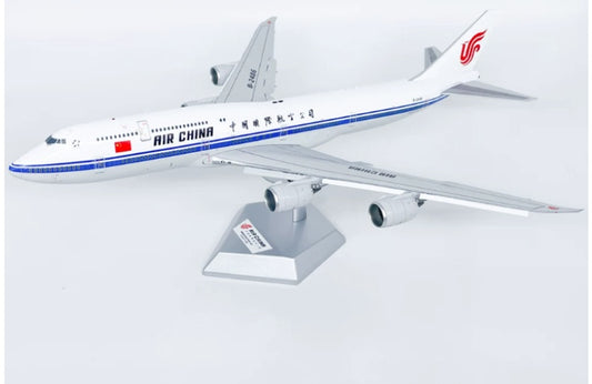 SQ Wings 1:200 Air China B747-8I B-2486 Flaps down DIECAST Model