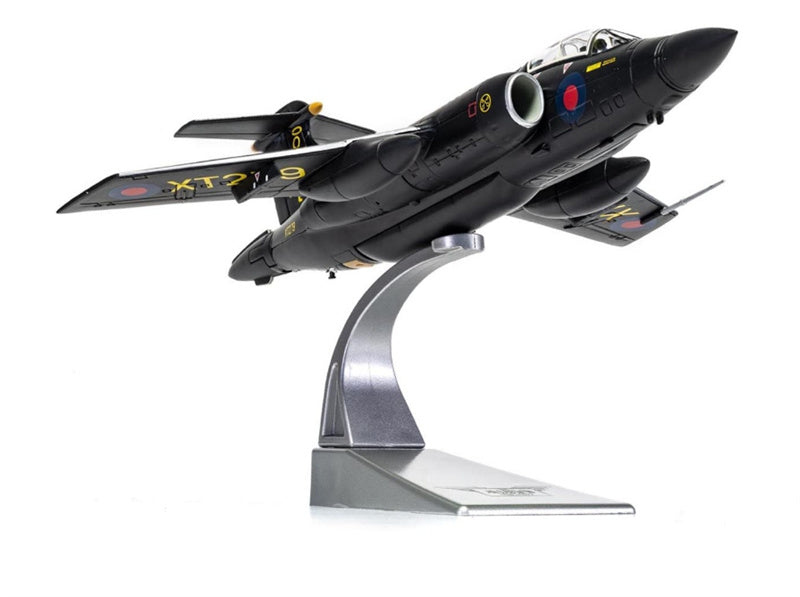 CORGI Hawker Siddeley Buccaneer S.2B - RAF No.16 Sqn ‘Black’ – Unofficial Livery 1:72 Airplane Pre-built Model