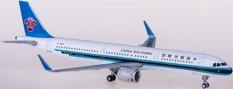 Phoenix China Southern Airbus A321neo B-1090 1:400 Diecast Model view 3
