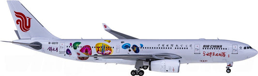 Phoenix Air China Airbus A330-200 B-6071 1:400 Diecast Model view 1