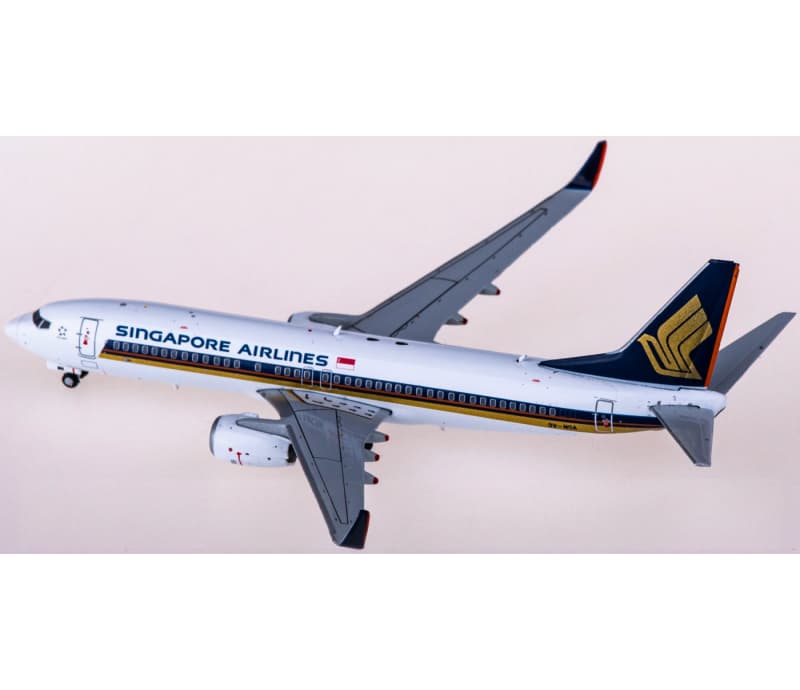 JC Wings Singapore Airlines Boeing 737-800 9V-MGA 1:400 Aircraft Pre-built  Airliner Model Display