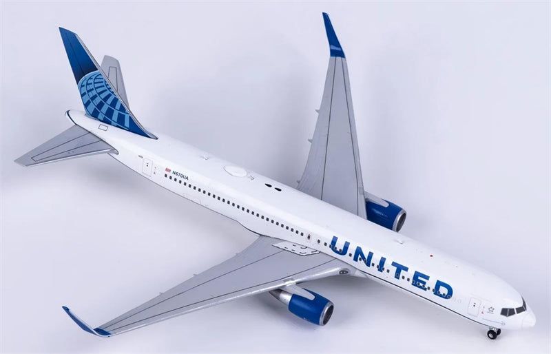 Geminijets 1:400 United Airlines Boeing 767-300ER N670UA  DIECAST Model