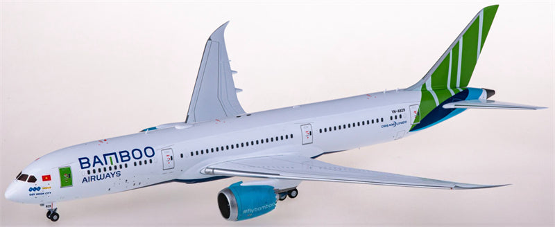JC Wings Bamboo Airways Boeing 787-9 Dreamliner VN-A829 1:200 Diecast Model view 1