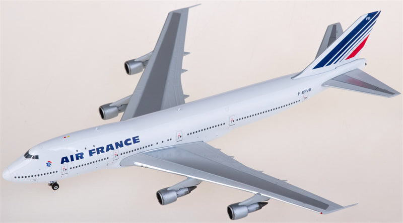 Phoenix Air France Boeing 747-100 F-BPVB 1:400 Diecast Model view 4