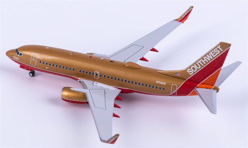 NG Models Southwest Airlines Boeing 737-700 N714CB 1:200 Diecast Model view 1