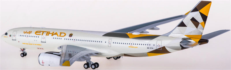 NG Models Etihad Airways Airbus A330-200 A6-EYH 1:400 Diecast Model view 4