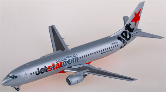 JC Wings Jetstar Boeing 737-400 VN-A194 1:200 Diecast Model view 1