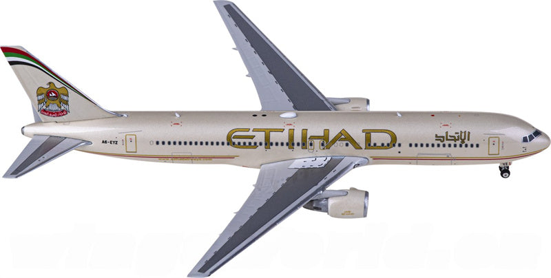 Phoenix Etihad Airways Boeing 767-300ER A6-EYZ 1:400 Diecast Model view 4