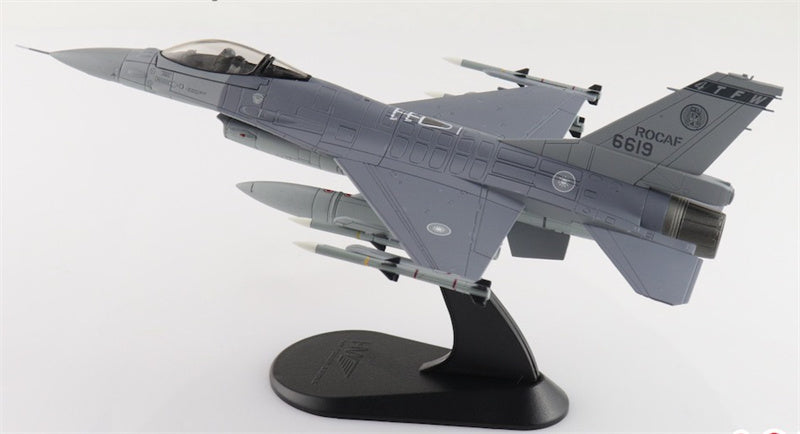 HOBBY MASTER F16V Fighting Falcon 6619 21 TFG ROCAF (w/6 x AIM-120) 1:72 Aircraft Pre-built Model