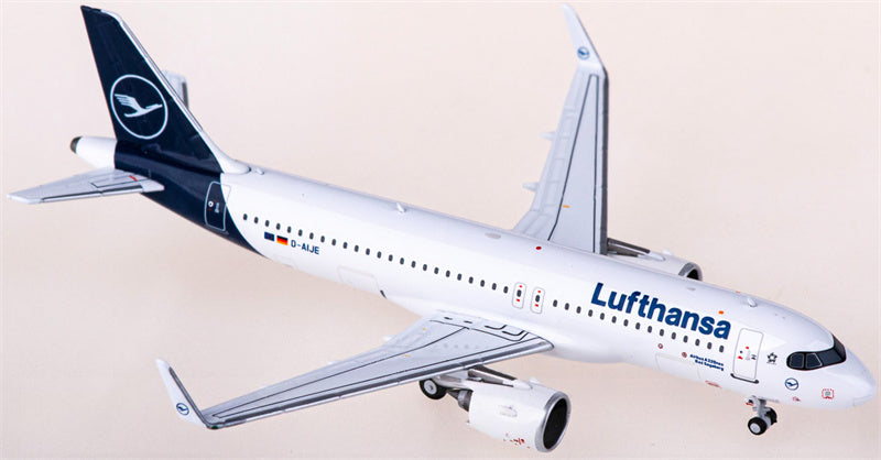 NG Models Lufthansa Airbus A320neo D-AIJE 1:400 Diecast Model view 3
