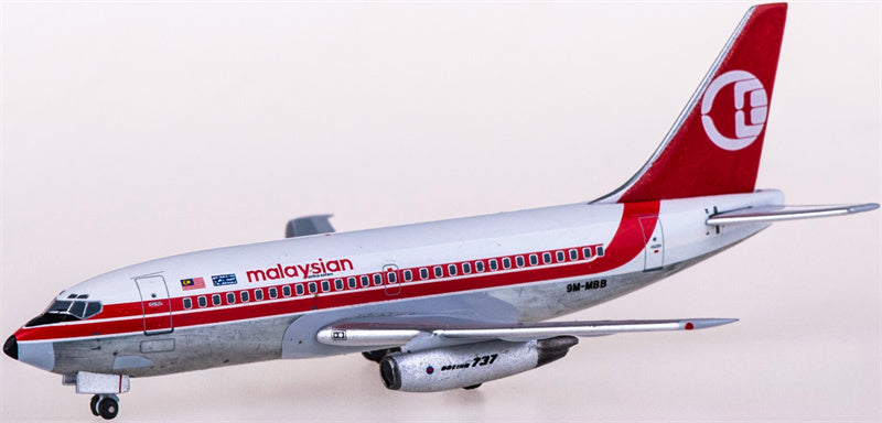 AeroClassics Malaysia Airlines Boeing 737-200 9M-MBB 1:400 Diecast Model view 3
