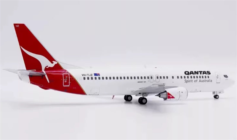 JC Wings Qantas Boeing 737-400 VH-TJZ 1:200 Aircraft Model
