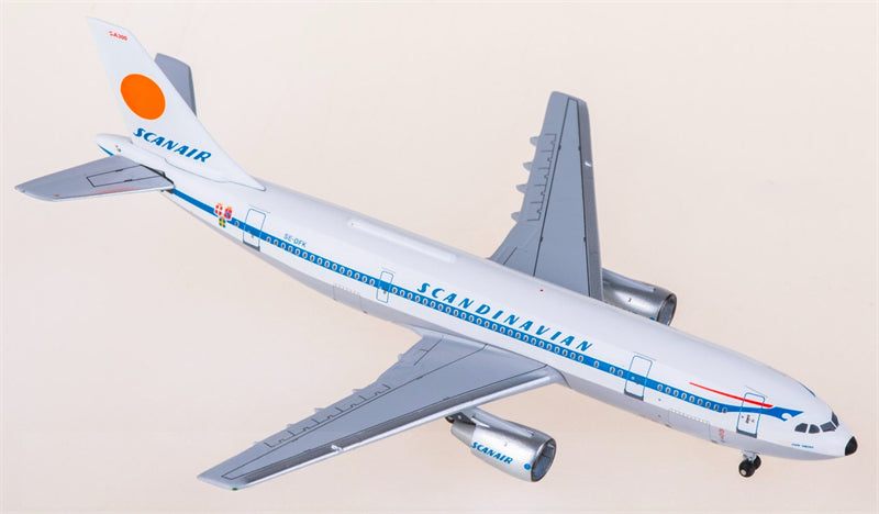 AeroClassics Scanair Airbus A300B4 SE-DFK 1:400 Diecast Model view 1