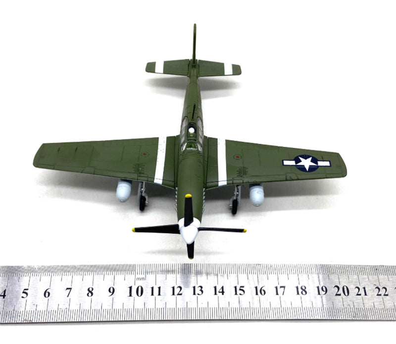 FLOZ US P51-B Mustang fighter jet 1:72 Aircraft Pre-built Model