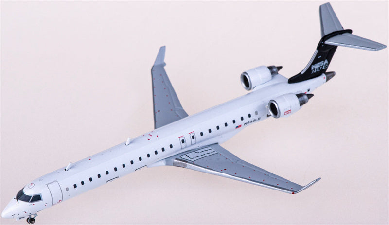 Geminijets Mesa Airlines for Bombardier CRJ900ER N942LR 1:400 Airplane Pre-built  Airliner Model Display