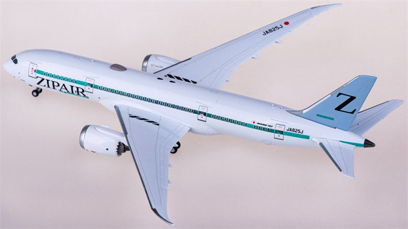 NG Models ZIPAIR Boeing 787-8 JA825J 1:400 Diecast Model view 4