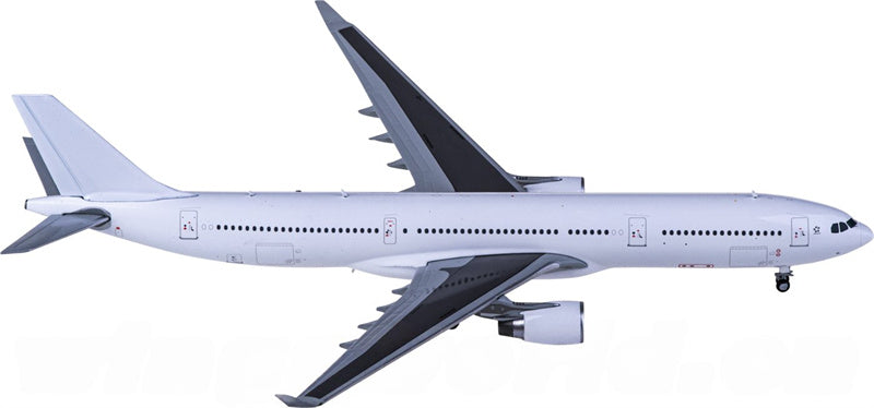 JC Wings Airbus A330-300 PW Engine Blank 1:400 Diecast Model view 3