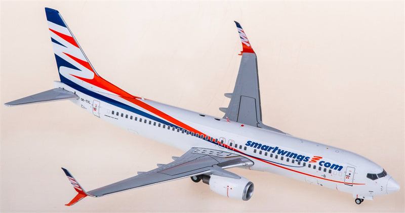 JC Wings 1:200 Smartwings Boeing 737-800 OK-TVL Diecast Model view 2