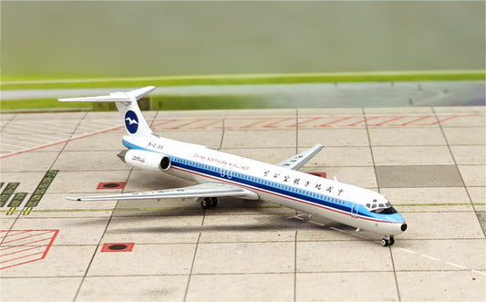 Phoenix China Northern Airlines McDonnell Douglas MD-82 B-2136 1:400 Aircraft Model