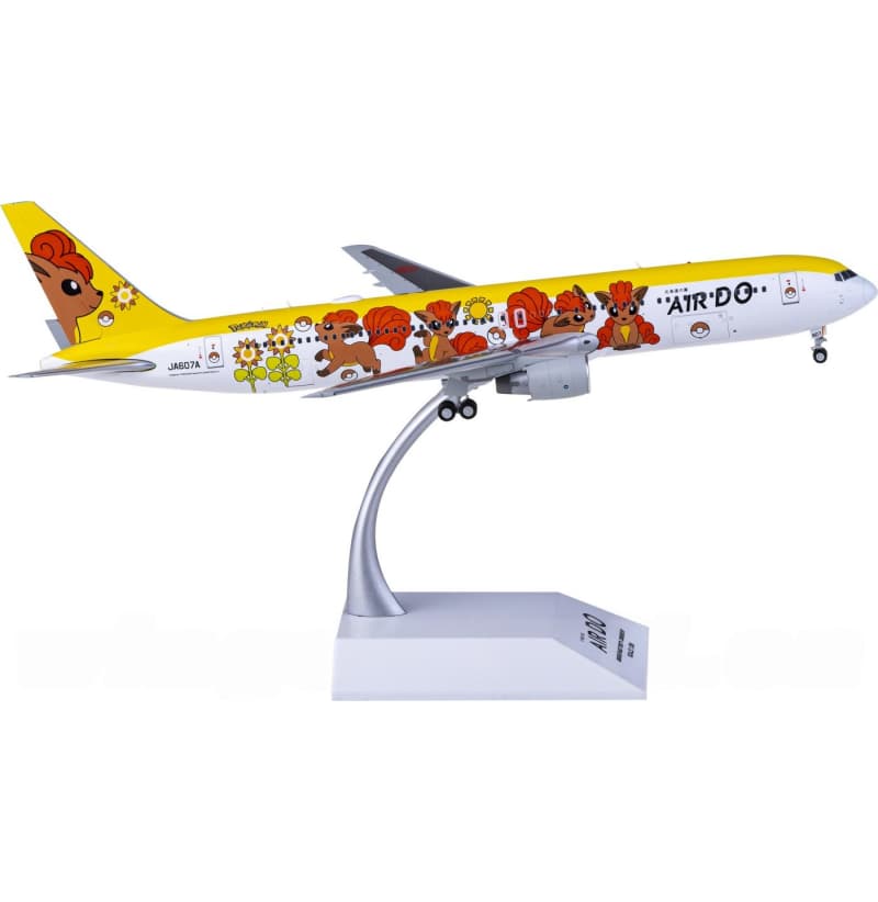 JC Wings Air Do Boeing 767-300ER JA607A 1:200 Aircraft Pre-built  Airliner Model Display