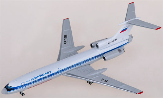 Phoenix Aeroflot Tupolev TU-154S RA-85019 1:400 Diecast Model view 1