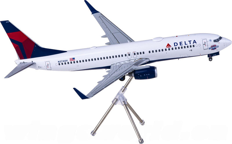 Geminijets Delta Air Lines Boeing 737-800W N3746H 1:200 Diecast Model view 3