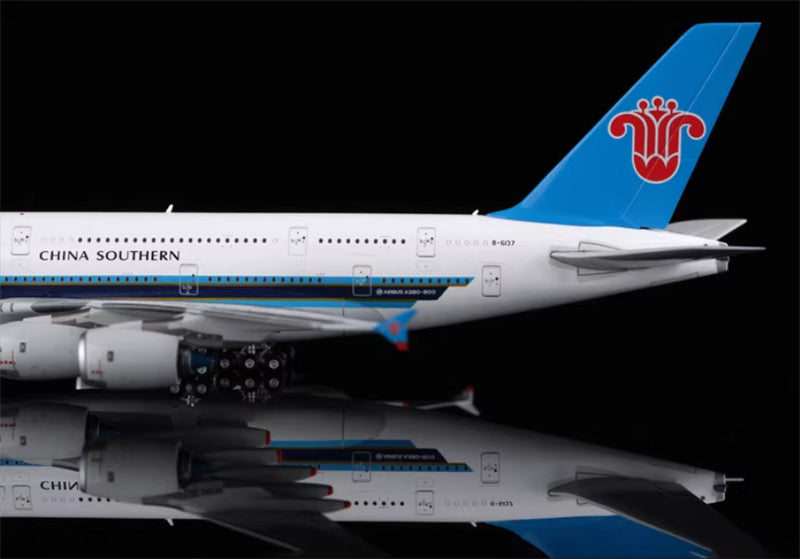 HX Models China Southern Airlines Airbus A380 B-6137 1:400 Diecast Model view 2