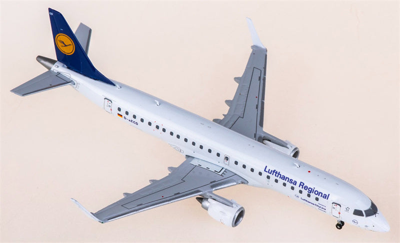 JC Wings 1:400 Lufthansa Embraer ERJ-190LR D-AECD Model