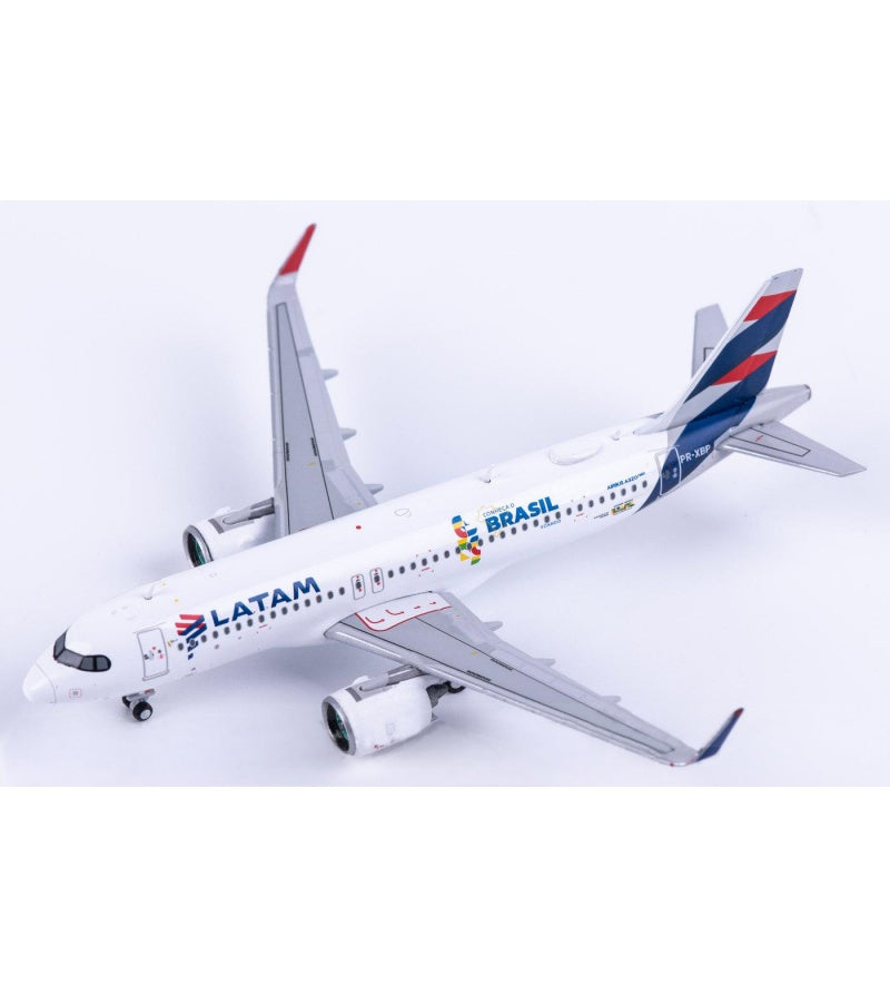 JC Wings 1:400 LATAM Airlines Airbus A320neo PR-XBP  DIECAST Model