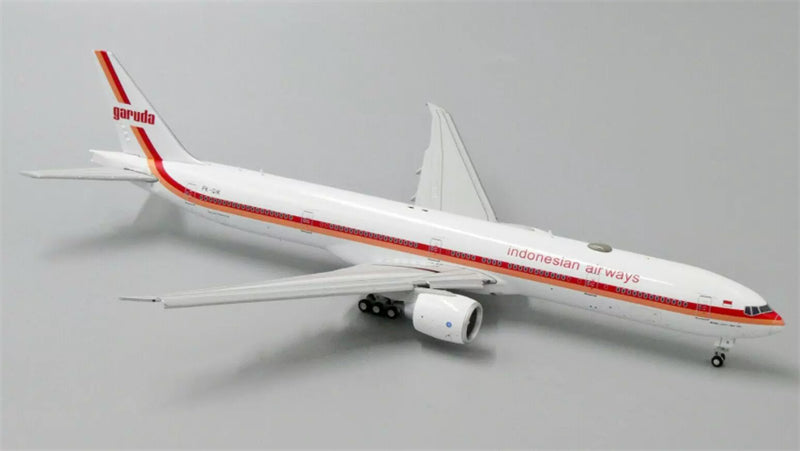 JC Wings 1:400 Garuda Indonesia Boeing 777-300ER PK-GIK Flaps down DIECAST Model