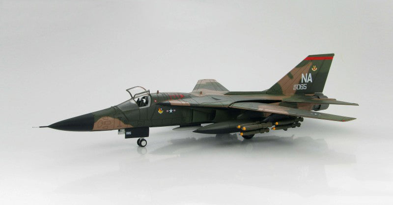 HOBBY MASTER USAF / Thailand F-111 474th TFW 429th TFS 1:72 Model 1972   AF67065
